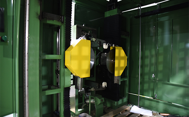 全自動(dòng)切鋁機(jī) 全自動(dòng)切鋁機(jī)