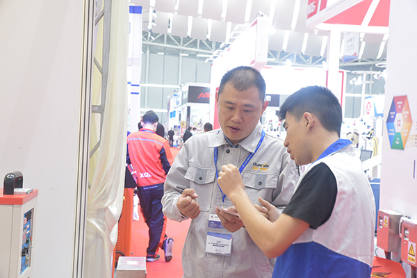 高頻淬火設(shè)備展會(huì)介紹 高頻淬火設(shè)備展會(huì)介紹