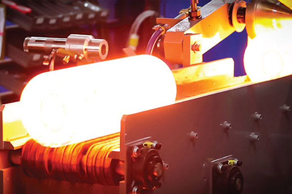 中頻鍛造爐現(xiàn)場(chǎng) 中頻鍛造爐現(xiàn)場(chǎng)